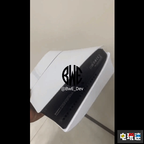 索尼PS5新機型疑似流出 可能包含可拆卸光驅 光驅版 數字版 光驅 PS5 索尼 PS5 Slim 索尼PS  第3張